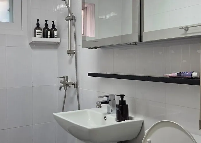 Appartamento Korean Life, Dressing Room, 3 Beds, 8 Minutes To The Station, Long-term Stay, Airport Bus, Washing Machine, Dryer, Yeouido