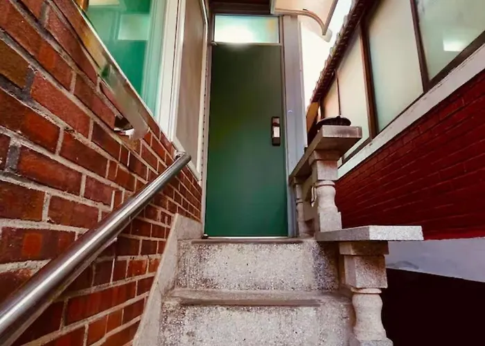Appartamento Korean Life, Dressing Room, 3 Beds, 8 Minutes To The Station, Long-term Stay, Airport Bus, Washing Machine, Dryer, Yeouido *