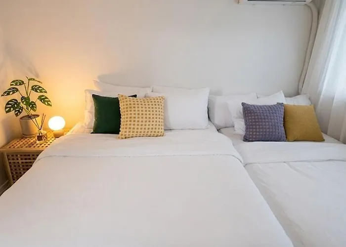 Appartamento Korean Life, Dressing Room, 3 Beds, 8 Minutes To The Station, Long-term Stay, Airport Bus, Washing Machine, Dryer, Yeouido *